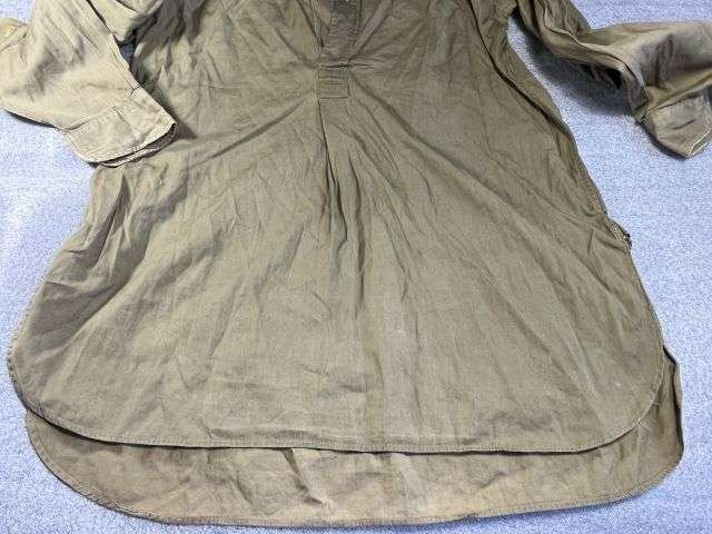 24) Good Original WW2 British Army Officers Green Cotton Collarless Overhead Shirt — image 7