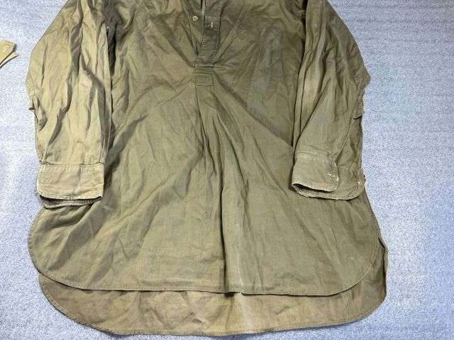 24) Good Original WW2 British Army Officers Green Cotton Collarless Overhead Shirt — image 9