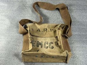 32) Nice Original Early WW2 Official Issue ARP Respirator Haversack …