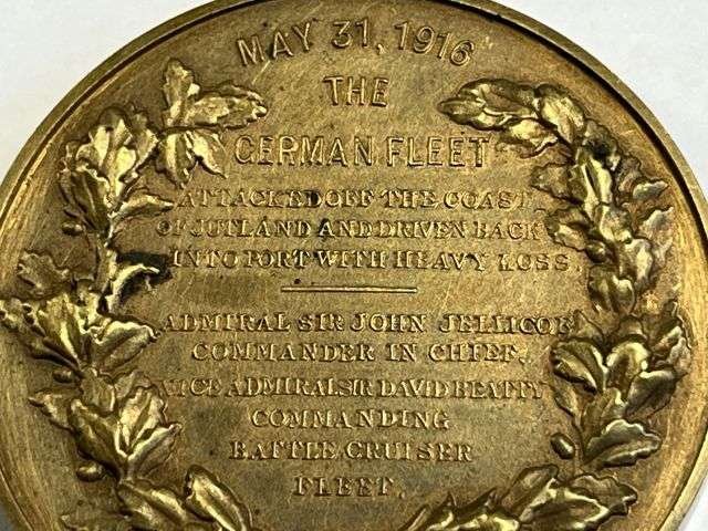 15) Excellent Original WW1 Bronze Medallion The Battle of Jutland To The Glorious Memory of Those Who Fell That Day 31st May 1916 — image 3