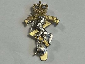 16) Good Original Post WW2 REME Staybrite Cap Badge by …