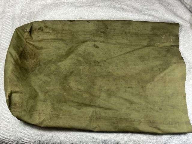 22) Nice Original 1944 Pattern Large Tropical Rubberised Waterproof Bag Bergen Liner 1945-46 — image 3