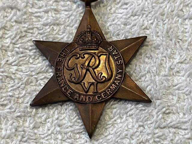 25) Excellent Original Full Size WW2 Medal The France & Germany Star — image 3