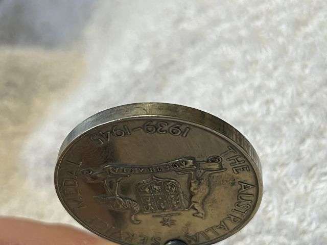 26) Lovely Original WW2 Full Size Australian Service Medal 1939-1945 Un-Named — image 2
