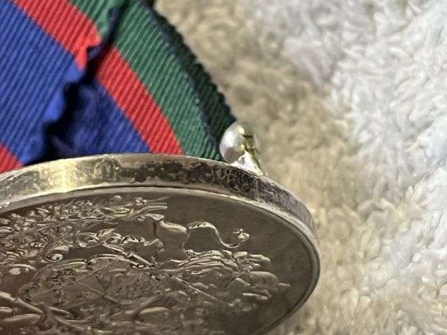 27) Lovely Original WW2 Full Size Canadian Voluntary Service Medal 1939-1945 Un-Named — image 2