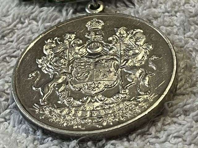 27) Lovely Original WW2 Full Size Canadian Voluntary Service Medal 1939-1945 Un-Named — image 4