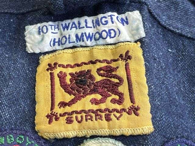 92) Excellent Original 1930s – WW2 Boy Scouts Uniform Shirt 10th Wallington (Holmwood) Surrey Boy Scout Group With 15 Badges — image 10