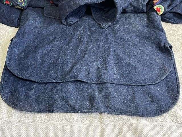 92) Excellent Original 1930s – WW2 Boy Scouts Uniform Shirt 10th Wallington (Holmwood) Surrey Boy Scout Group With 15 Badges — image 15