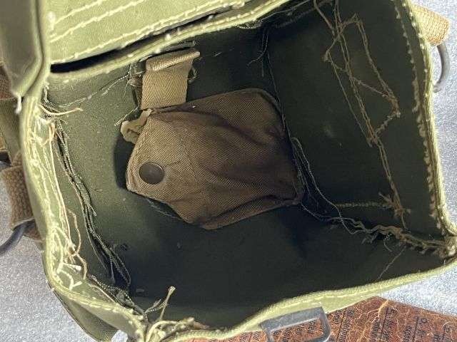 105) Excellent Original British Army MK6 Lightweight Respirator & Haversack 1950s — image 27