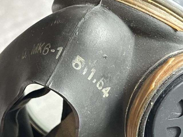 105) Excellent Original British Army MK6 Lightweight Respirator & Haversack 1950s — image 8
