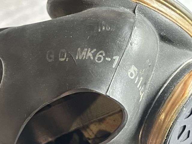 105) Excellent Original British Army MK6 Lightweight Respirator & Haversack 1950s — image 9