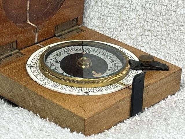 74) Nice Original WW1 British Officers Wooden Bodied Marching Compass Dated 1918 — image 2