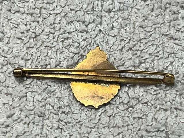 80) Lovely Original WW1 Pin Back Sweetheart Brooch To The Tank Corps — image 2