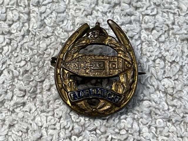 86) Good Original WW2 Pin Back Sweetheart Brooch To The Royal Tank Regiment — image 4