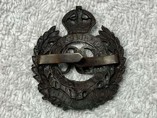 54) Excellent Original WW2 Royal Engineers Officers Bronze Cap Badge — image 2