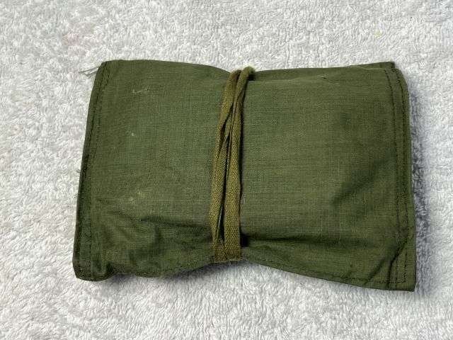 59) Original WW2 Pat British Army Tropical Issue Housewife Sewing Kit Complete — image 3