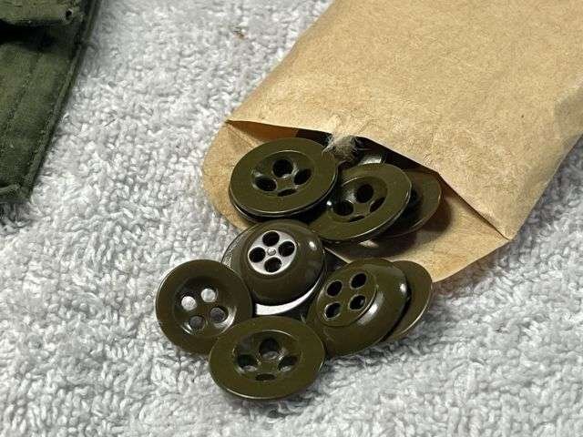 59) Original WW2 Pat British Army Tropical Issue Housewife Sewing Kit Complete — image 8