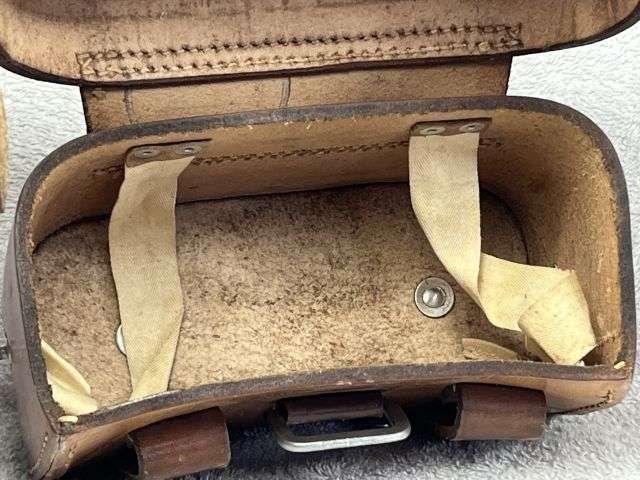 38) Excellent Original WW2 German Military Issue Medics Pouch In Brown Leather Dated 1940 — image 4