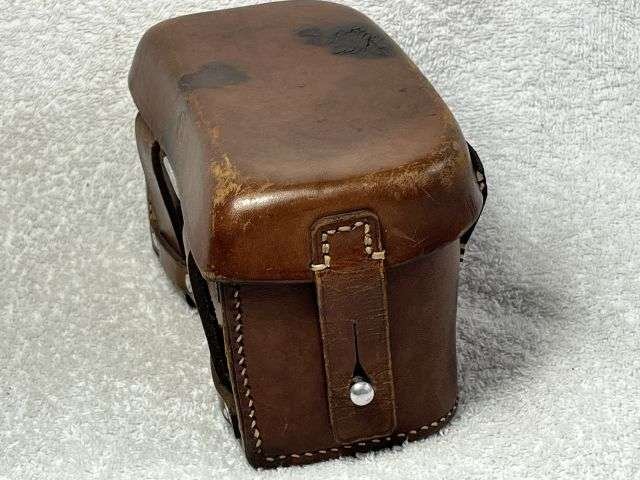 38) Excellent Original WW2 German Military Issue Medics Pouch In Brown Leather Dated 1940 — image 7