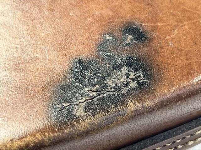 38) Excellent Original WW2 German Military Issue Medics Pouch In Brown Leather Dated 1940 — image 8