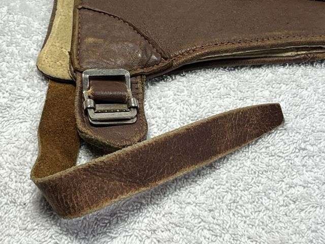 43) Excellent Original Unissued WW2 Canadian Made B-Type Flying Helmet 1942 — image 10