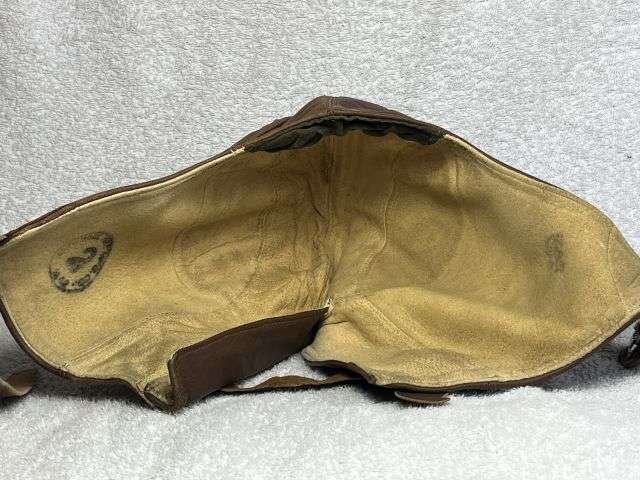 43) Excellent Original Unissued WW2 Canadian Made B-Type Flying Helmet 1942 — image 5