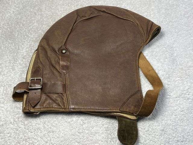 43) Excellent Original Unissued WW2 Canadian Made B-Type Flying Helmet 1942 — image 8