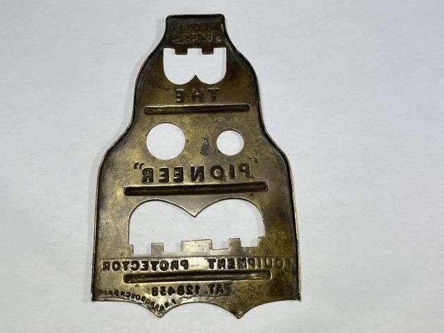 19) Nice WW1 British Military Button Cleaning Stick The New Pioneer — image 2