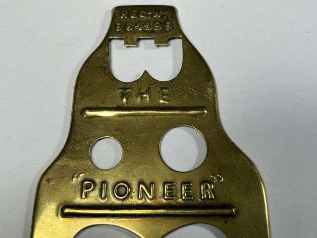 19) Nice WW1 British Military Button Cleaning Stick The New Pioneer — image 4