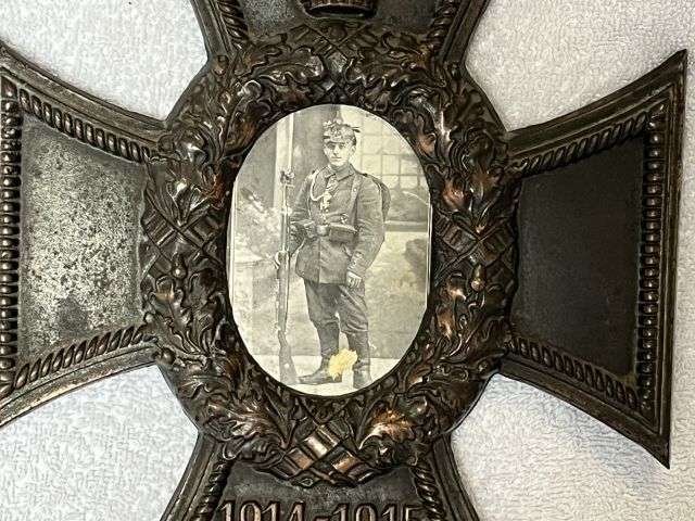 126) Lovely Original WW1 Imperial German Army Large Iron Cross Memorial Frame 1914-1915 — image 10