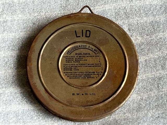 111) Excellent Complete WW1-WW2 Heliograph 5-In MkV Mirrors & Storage Container — image 13