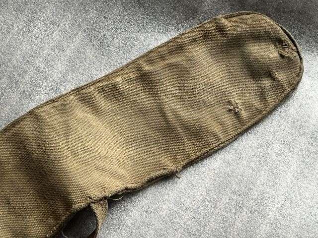 124) Good Original Well Used WW2 British Made Rifle Slip Dated 1942 — image 2
