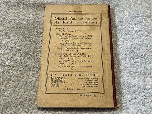 65) Good Original WW2 Hardback ARP Handbook No1 Personal Protection Against Gas Dated 1937 — image 3