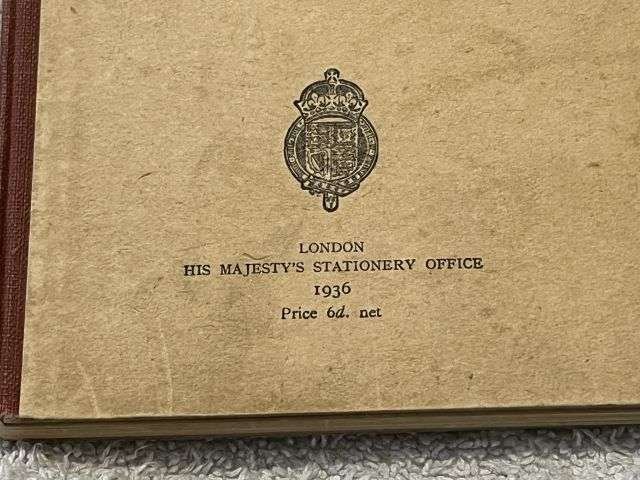 65) Good Original WW2 Hardback ARP Handbook No1 Personal Protection Against Gas Dated 1937 — image 9