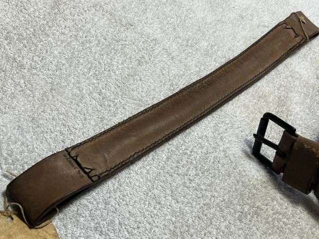 35) Excellent Original WW2 British Officers Leather Carry Straps For Bed Roll. All 3 Parts Matching Makers & 1944 — image 6