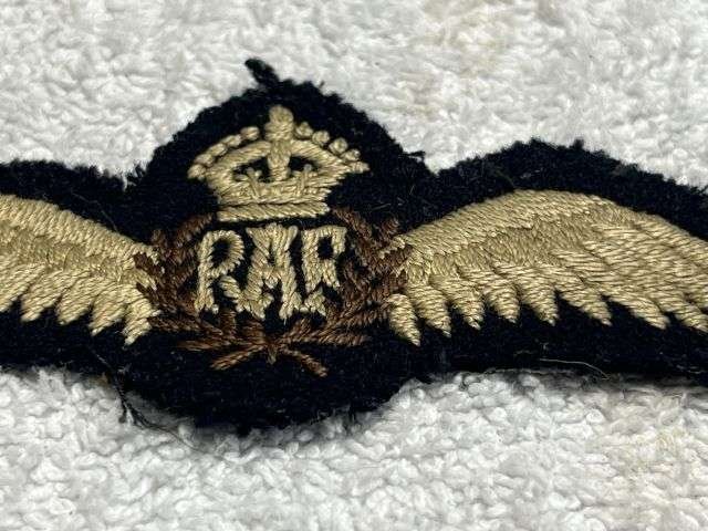15) Lovely Original 1930s – WW2 RAF Uniform Removed Pilots Wings — image 4