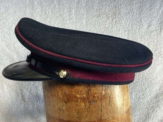 127) Excellent Original 1950s RAMC Officers Peaked Cap With Badge. — image 9