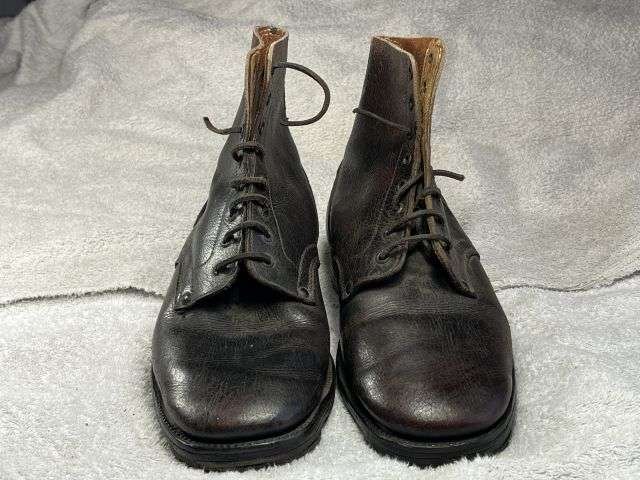 95) Excellent Original Late WW2 French Army Issue Ankle Boots 1945 Similar to WW1 British — image 14