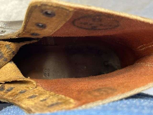 95) Excellent Original Late WW2 French Army Issue Ankle Boots 1945 Similar to WW1 British — image 19