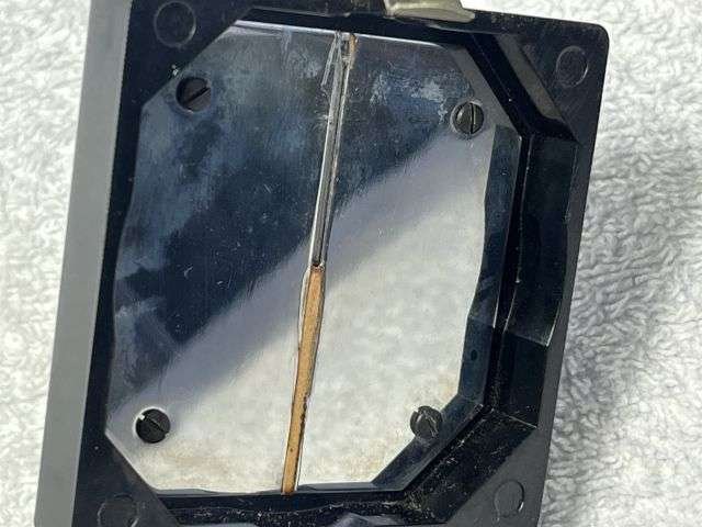 81) Very Nice Near Mint Original WW2 British Army MKI Magnetic Marching Compass in Bakelite — image 3