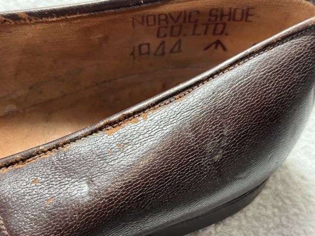 63) Original WW2 Era US Army Officers Brown Leather Slippers Dated 1944 — image 4