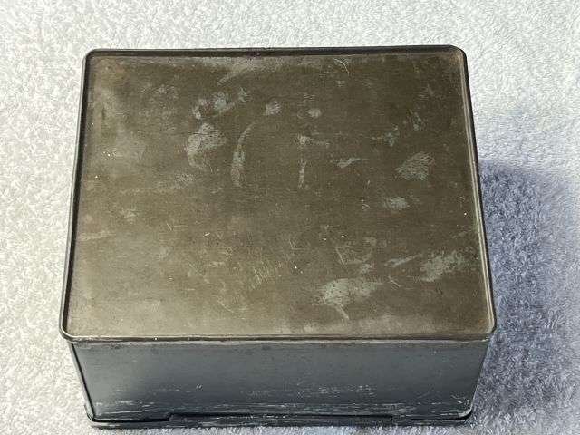 66) Excellent Original WW2 RAF Air Ministry Aircraft First Aid Outfit Emergency Dinghy Tin — image 4