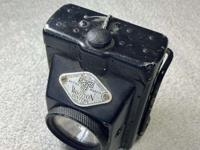 30) Excellent Original 1920s – WW2 RAF Issue The Wootton Lantern AM 5A/1540 — image 12