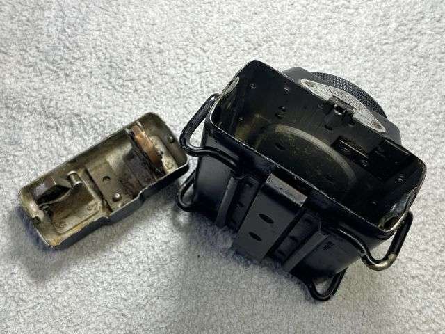 30) Excellent Original 1920s – WW2 RAF Issue The Wootton Lantern AM 5A/1540 — image 3