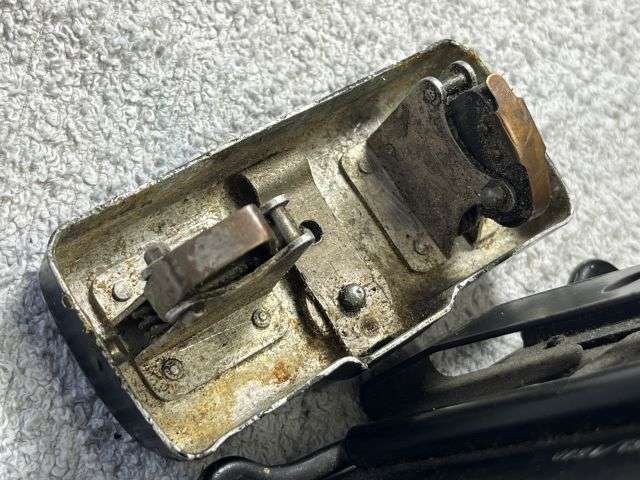 30) Excellent Original 1920s – WW2 RAF Issue The Wootton Lantern AM 5A/1540 — image 4