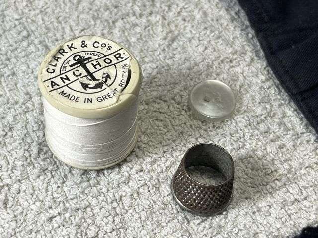 32) Excellent Original WW2 Royal Navy Sailors Issue Housewife Sewing Kit Roll — image 5