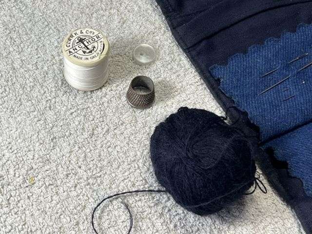 32) Excellent Original WW2 Royal Navy Sailors Issue Housewife Sewing Kit Roll — image 7