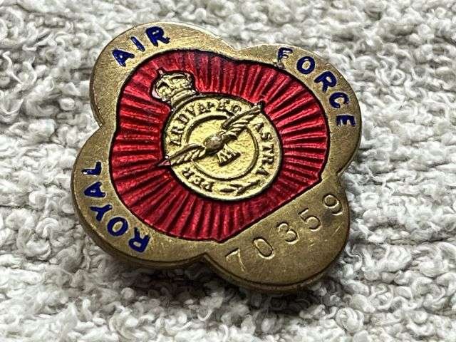 24) Excellent Original WW2 RAF War Workers Lapel Badge In Red Enamel — image 4