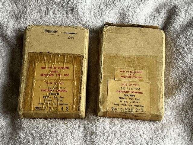 180) Excellent Original Early 1950s RAF Aircraft Camera Film Cassettes 14B/3474 In Original Box of Issue — image 12