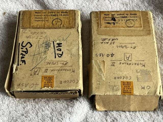 180) Excellent Original Early 1950s RAF Aircraft Camera Film Cassettes 14B/3474 In Original Box of Issue — image 9